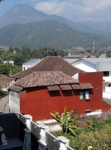 De Wahyu Hotel Batu  Exteriér fotografie